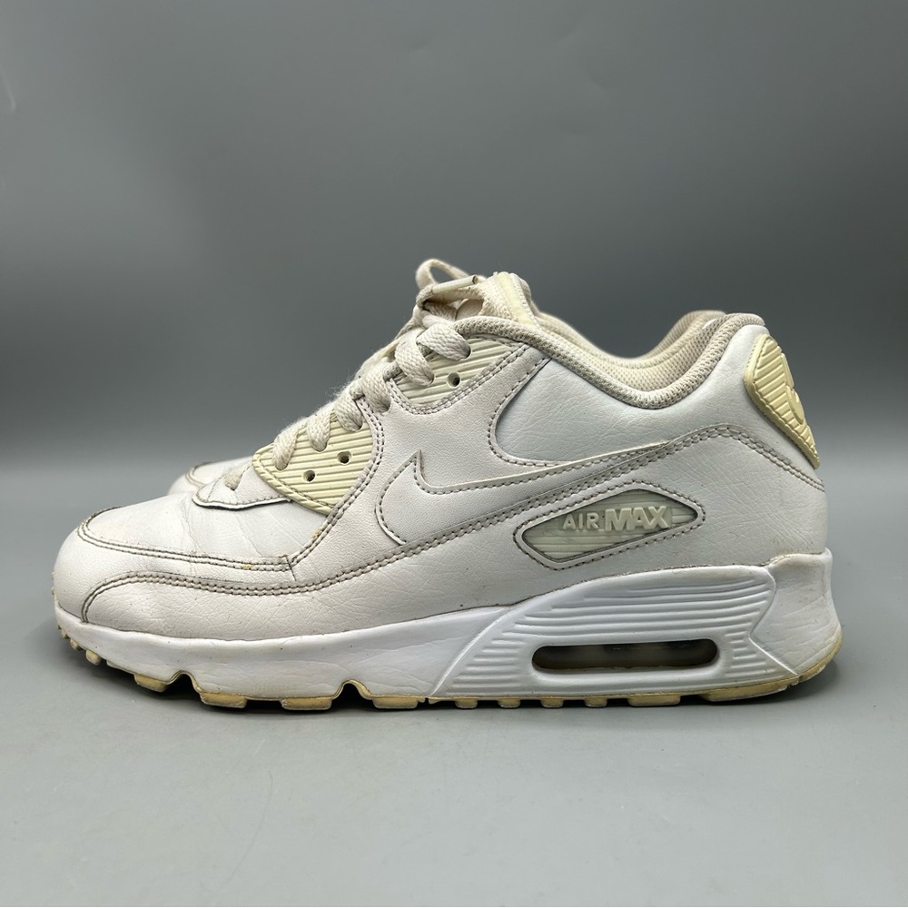 Nike Boys Air Max 90 833412-100 White Casual Shoes Sneakers Size 6.5Y Women 8